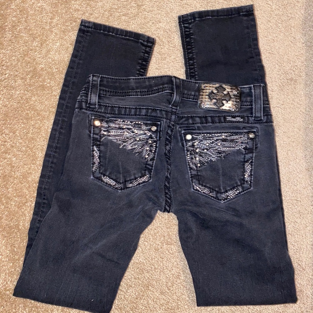 Older miss me jeans. These are kids size!